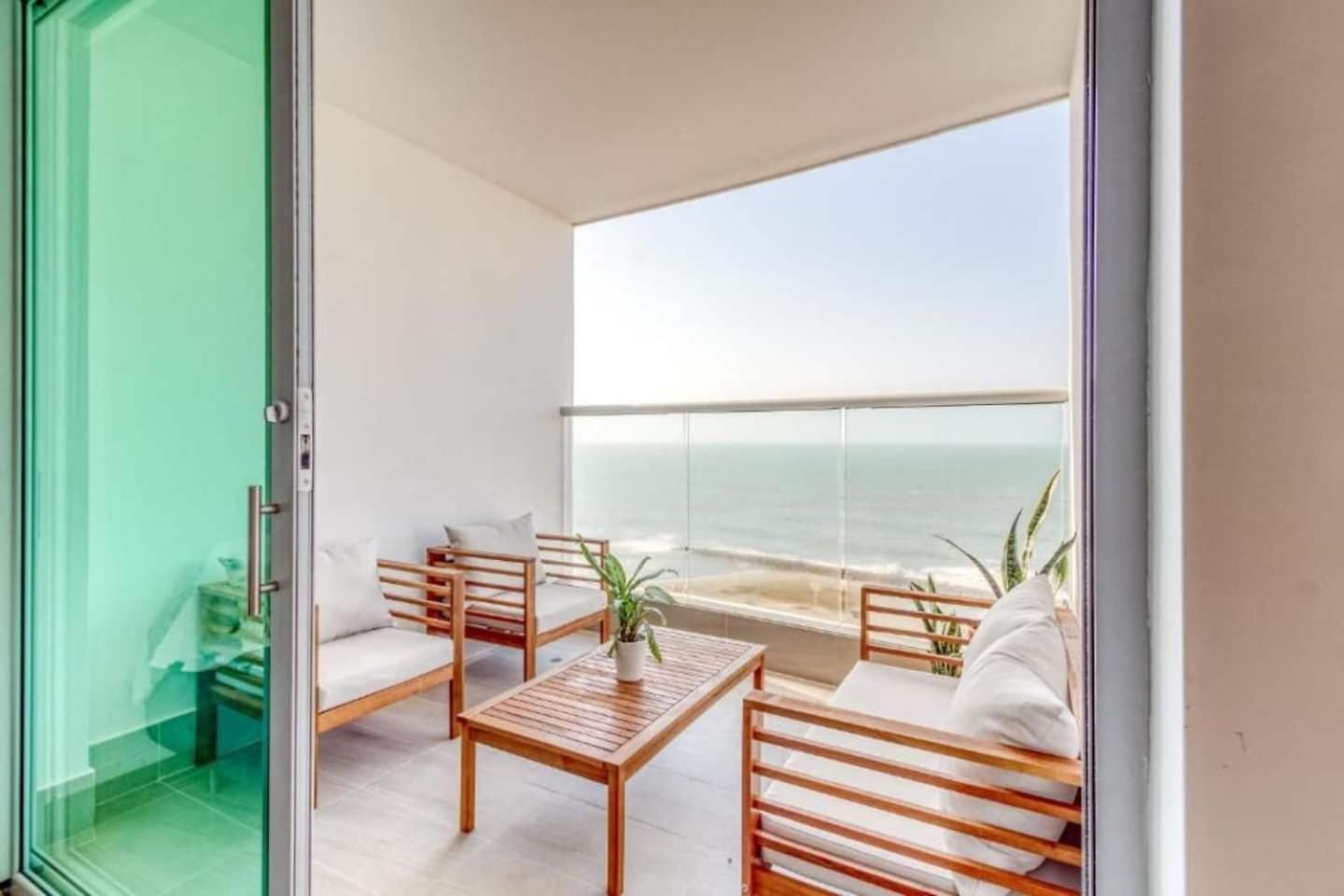 Сasa de vacaciones Beachfront 2br Luxury Living Walk Everywhere *