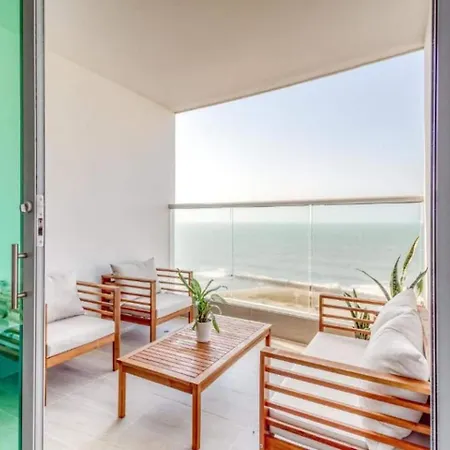 Сasa de vacaciones Beachfront 2br Luxury Living Walk Everywhere *