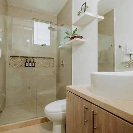 Сasa de vacaciones Beachfront 2br Luxury Living Walk Everywhere
